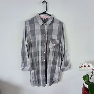 Victoria’s Secret Plaid Button Up Shirt Women’s M Gray Lounge Sleep Shirt